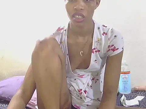 SexyChantyBabe25 online show from September 14, 9:41 am