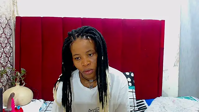 SexyChantyBabe25 online show from October 20, 8:31 pm