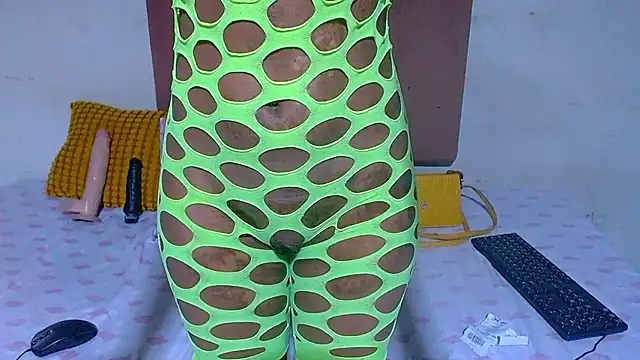 SexyChantyBabe25 online show from April 4, 12:42 am