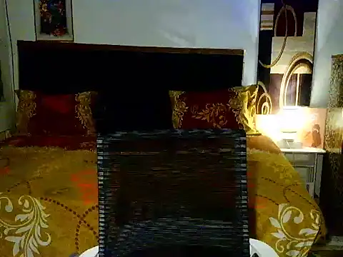 Snapshot of aneredfox chatting on May 29, 9:02 pm aneredfox online show from May 29, 9:02 pm
