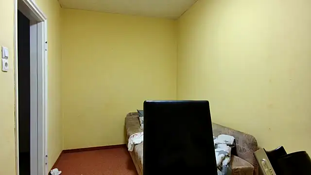 k74robert online show from April 15, 5:42 pm