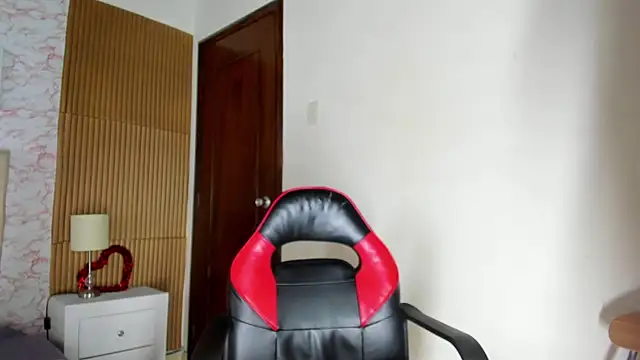 LilihtMature online show from April 26, 5:21 pm