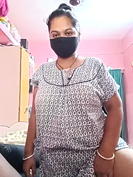 Snapshot of biggbobbsgirl chatting on October 22, 4:13 am biggbobbsgirl online show from October 22, 4:13 am