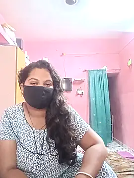 Snapshot of biggbobbsgirl chatting on October 26, 3:45 am biggbobbsgirl online show from October 26, 3:45 am