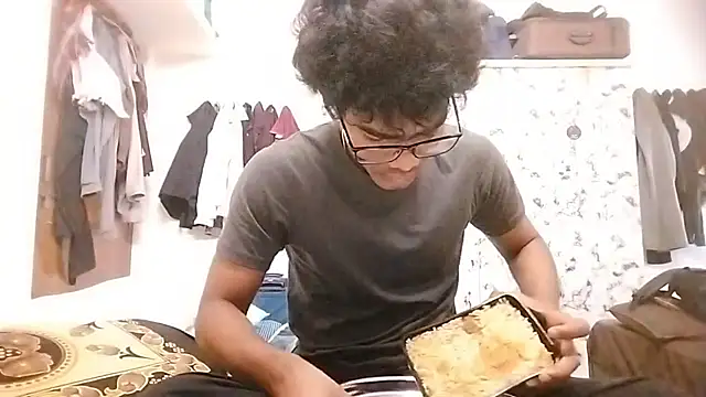 Rahulisagoodguy online show from December 18, 11:38 am