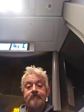 Snapshot of Fonse1860 chatting on September 29, 8:24 pm Fonse1860 online show from September 29, 8:24 pm