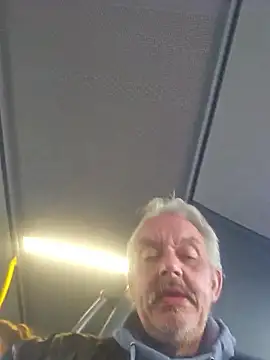 Snapshot of Fonse1860 chatting on November 14, 9:30 am Fonse1860 online show from November 14, 9:30 am