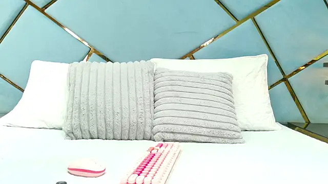 marcela rojas online show from October 15, 11:32 am