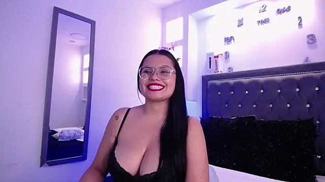 MelissaRhodes online show from October 3, 9:01 pm