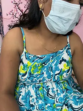 Snapshot of Lovlycouple1 chatting on December 21, 4:36 pm Lovlycouple1 online show from December 21, 4:36 pm