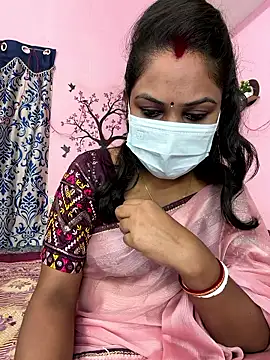 Snapshot of Lovlycouple1 chatting on January 6, 5:16 pm Lovlycouple1 online show from January 6, 5:16 pm