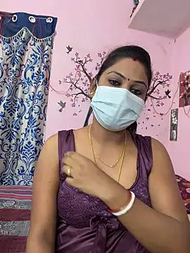 Snapshot of Lovlycouple1 chatting on February 2, 5:44 pm Lovlycouple1 online show from February 2, 5:44 pm