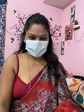 Snapshot of Lovlycouple1 chatting on February 3, 6:46 pm Lovlycouple1 online show from February 3, 6:46 pm