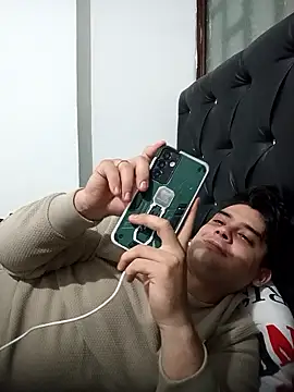 fromero27 online show from January 9, 11:17 pm