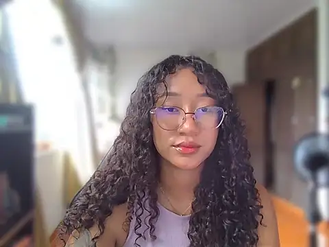 Snapshot of clitia_xx chatting on June 15, 8:22 pm clitia xx online show from June 15, 8:22 pm