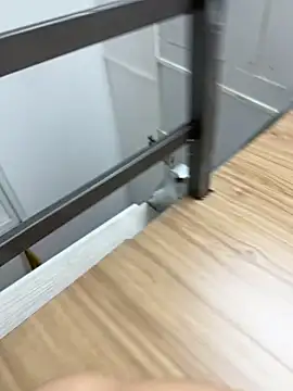 sharon-Hanna online show from April 17, 1:19 am