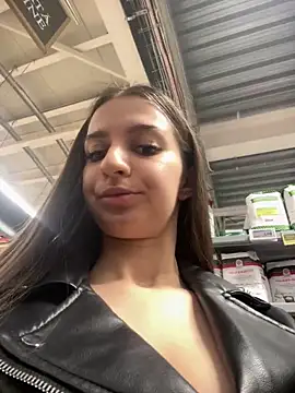 Snapshot of Anyssia chatting on September 15, 5:18 am Anyssia online show from September 15, 5:18 am