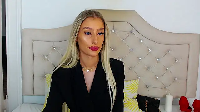 NatalieSensual online show from November 15, 10:01 am