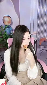 Snapshot of CAICAI_BABY chatting on November 13, 5:39 am CAICAI BABY online show from November 13, 5:39 am