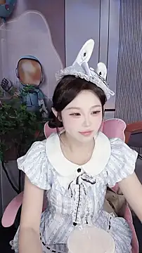 Snapshot of CAICAI_BABY chatting on November 14, 5:39 am CAICAI BABY online show from November 14, 5:39 am