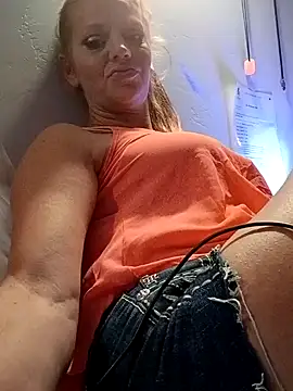 Snapshot of IrishGoddess69247 chatting on January 18, 6:01 pm IrishGoddess69247 online show from January 18, 6:01 pm