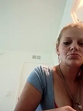 Snapshot of IrishGoddess69247 chatting on February 23, 8:17 pm IrishGoddess69247 online show from February 23, 8:17 pm