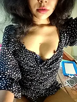 Snapshot of Snaya-baby chatting on October 14, 3:57 pm Snaya-baby online show from October 14, 3:57 pm