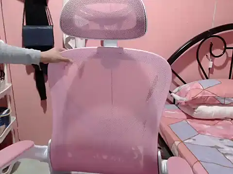 Snapshot of Wynxx chatting on October 2, 9:16 am Wynxx online show from October 2, 9:16 am