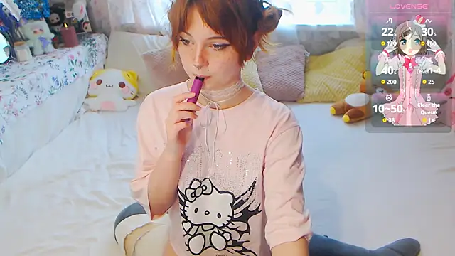 Snapshot of sweet_mika18 chatting on June 12, 12:37 pm sweet mika18 online show from June 12, 12:37 pm