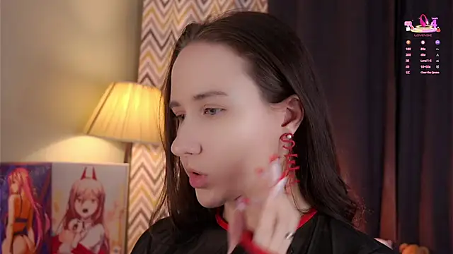 MaudAle online show from December 5, 1:25 am