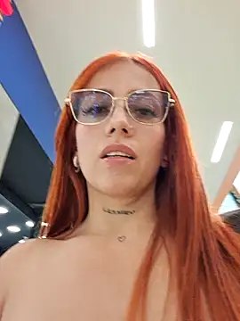 Snapshot of Alis_xxx chatting on October 23, 6:28 pm Alis xxx online show from October 23, 6:28 pm