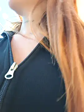 Snapshot of Alis_xxx chatting on November 6, 7:04 pm Alis xxx online show from November 6, 7:04 pm