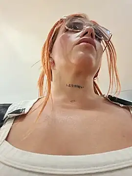 Snapshot of Alis_xxx chatting on December 3, 6:50 pm Alis xxx online show from December 3, 6:50 pm