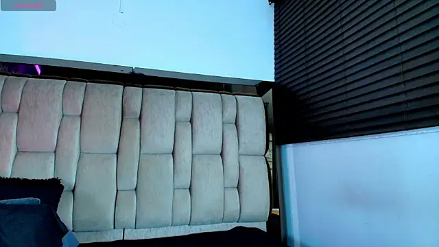 Snapshot of Samy_Grey01 chatting on July 17, 8:35 pm Samy Grey01 online show from July 17, 8:35 pm