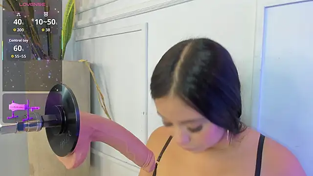 Jazmiinee online show from December 20, 7:54 pm