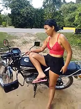 Snapshot of jeltsin3-25 chatting on November 21, 9:24 pm jeltsin3-25 online show from November 21, 9:24 pm