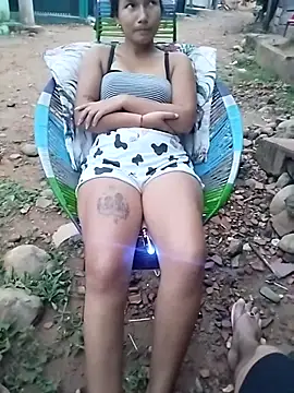 Snapshot of jeltsin3-25 chatting on December 1, 10:37 pm jeltsin3-25 online show from December 1, 10:37 pm