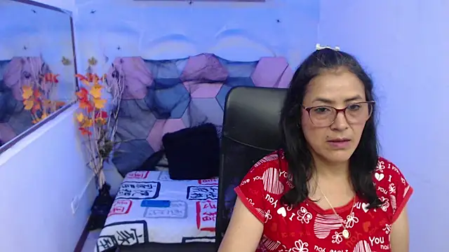 AmandaPeet online show from November 1, 5:48 pm