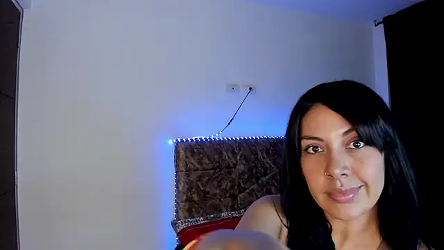 Vik gomez online show from December 18, 3:01 am