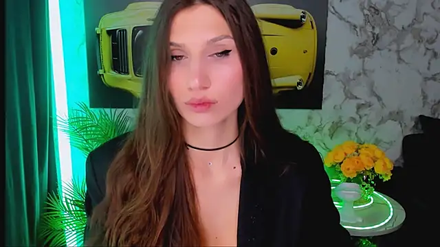 Mollyinyourmind online show from April 8, 6:41 pm