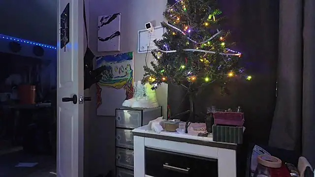 Triggerhappycj100 online show from March 25, 9:32 pm