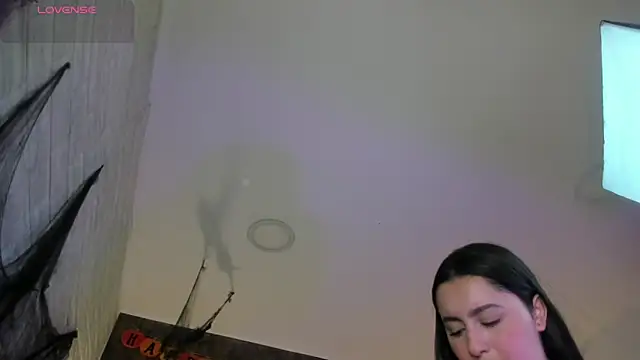 Snapshot of marian__stone chatting on November 4, 6:18 pm marian stone online show from November 4, 6:18 pm