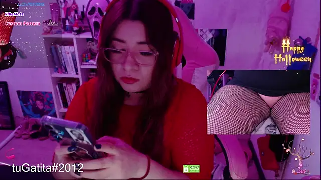 Pink girl0n online show from October 19, 8:53 pm