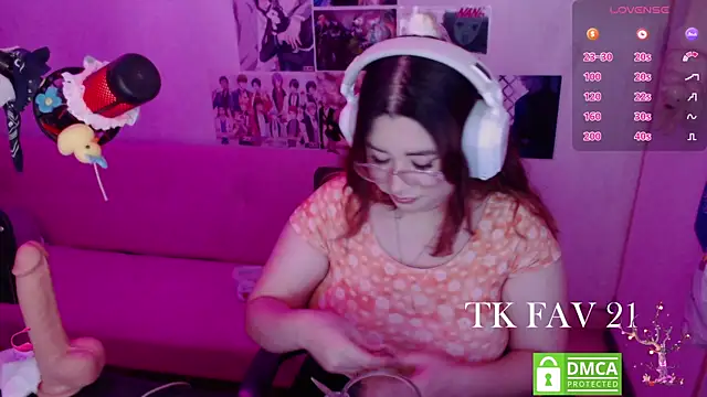 Pink girl0n online show from May 31, 5:59 am