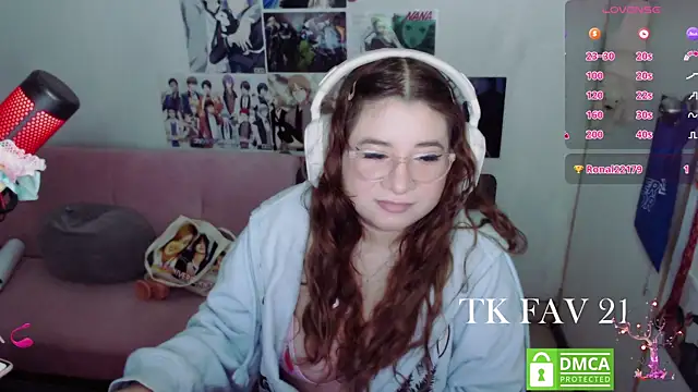 Pink girl0n online show from July 10, 3:11 am
