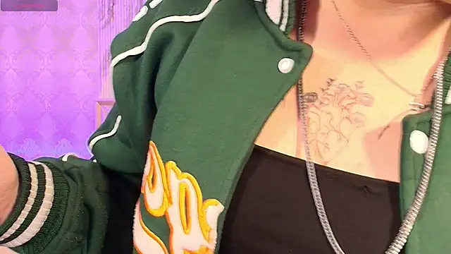 Naomy tay1 online show from November 18, 3:34 am