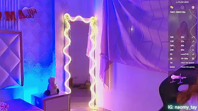 Naomy tay1 online show from February 15, 1:57 am