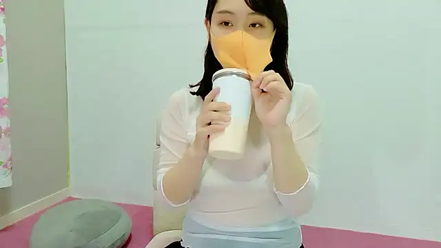 Snapshot of RenaFcup chatting on June 1, 12:40 pm RenaFcup online show from June 1, 12:40 pm