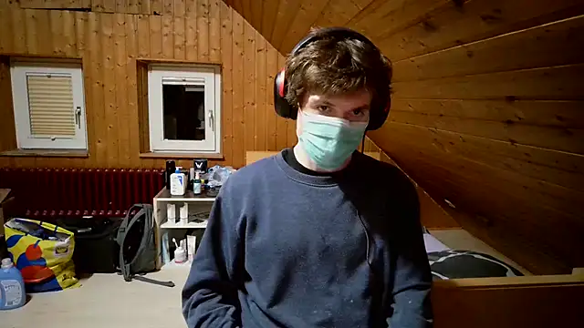 Snapshot of Imagerysin23 chatting on December 17, 5:30 pm Imagerysin23 online show from December 17, 5:30 pm