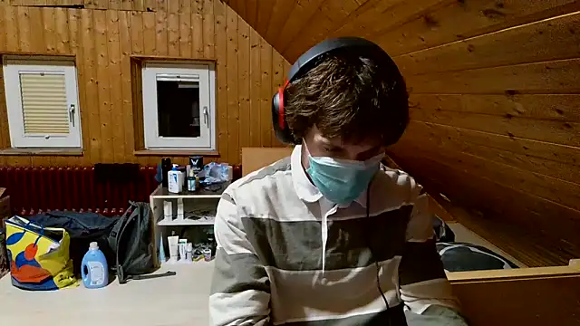 Snapshot of Imagerysin23 chatting on December 18, 5:30 pm Imagerysin23 online show from December 18, 5:30 pm